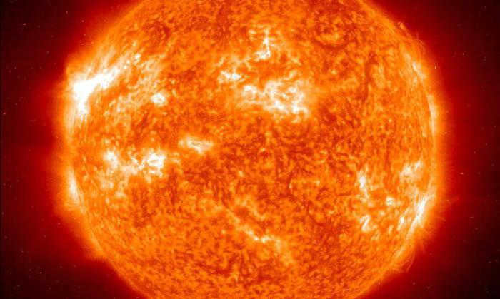 answer which is bigger star or planet