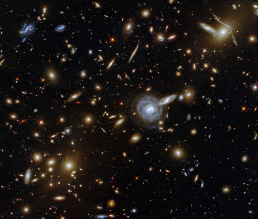 Galaxy clusters
