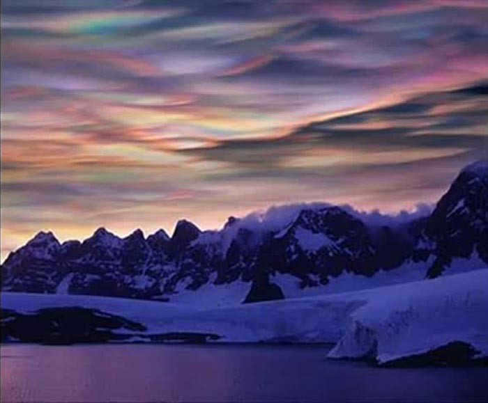 Polar stratospheric clouds