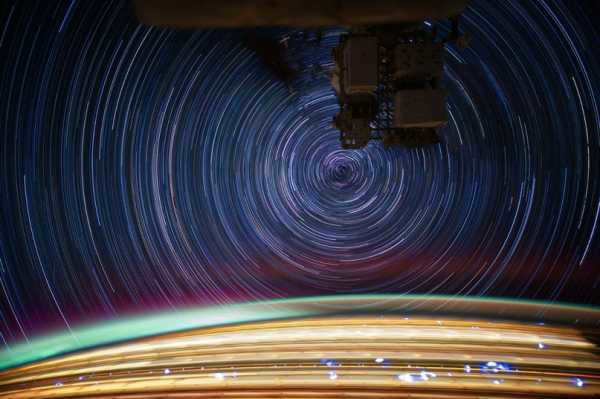 Shooting with a long shutter speed, the camera was aimed at Polaris