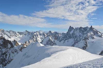 mountains-4788583_640.jpg