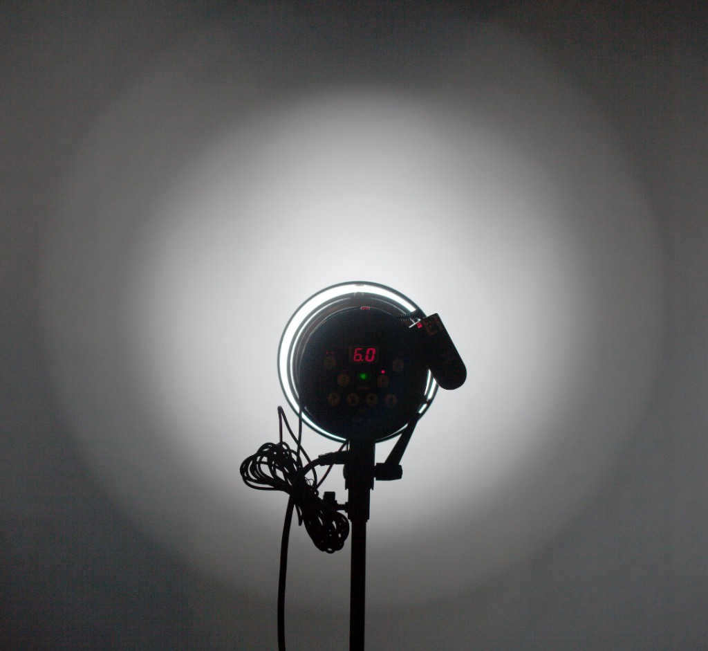 Studio Light Lesson 1: Reflectors