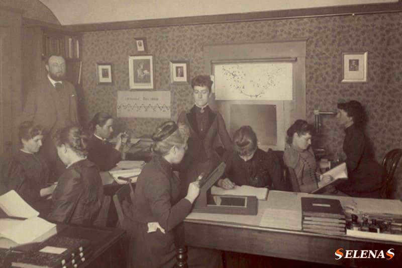 Williamina Fleming.