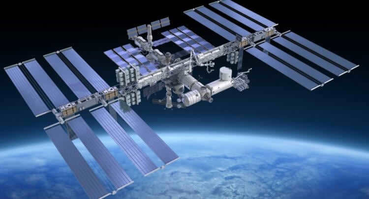 How to see the ISS from Earth. ISS is large, but from Earth is visible as a tiny dot in the sky. Photo.