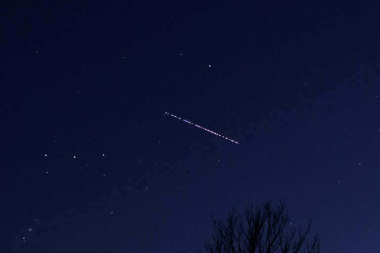 starlink train 