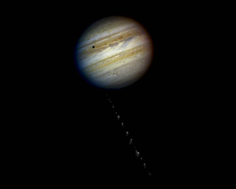 Composite image of comet and Jupiter fragments