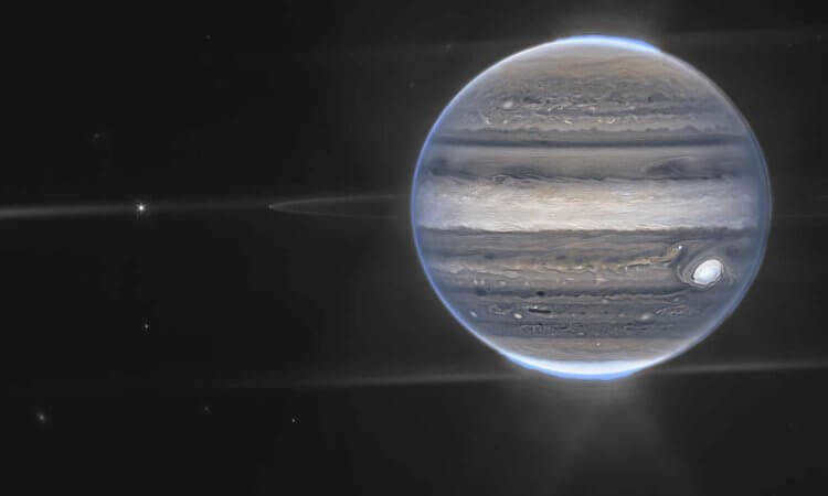 New images of Jupiter reveal the gas giant's secrets. Jupiter in the lens of the James Webb Space Telescope. Photo.