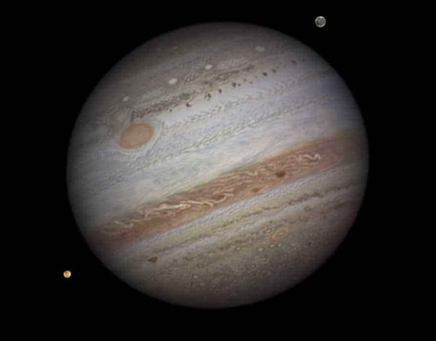 A photo of Jupiter, captured on September 20, 2010. At this moment, it came as close as possible to Earth for the first time since 1963.