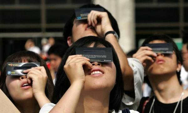 How to observe solar eclipses