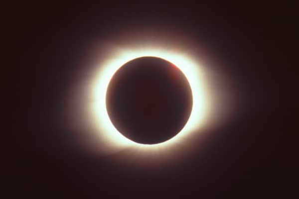Total Solar Eclipse (Total Solar Eclipse)