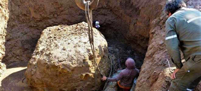 How to search for meteorites