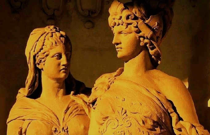 Artemis and Apollo sculpture of ancient Greece)