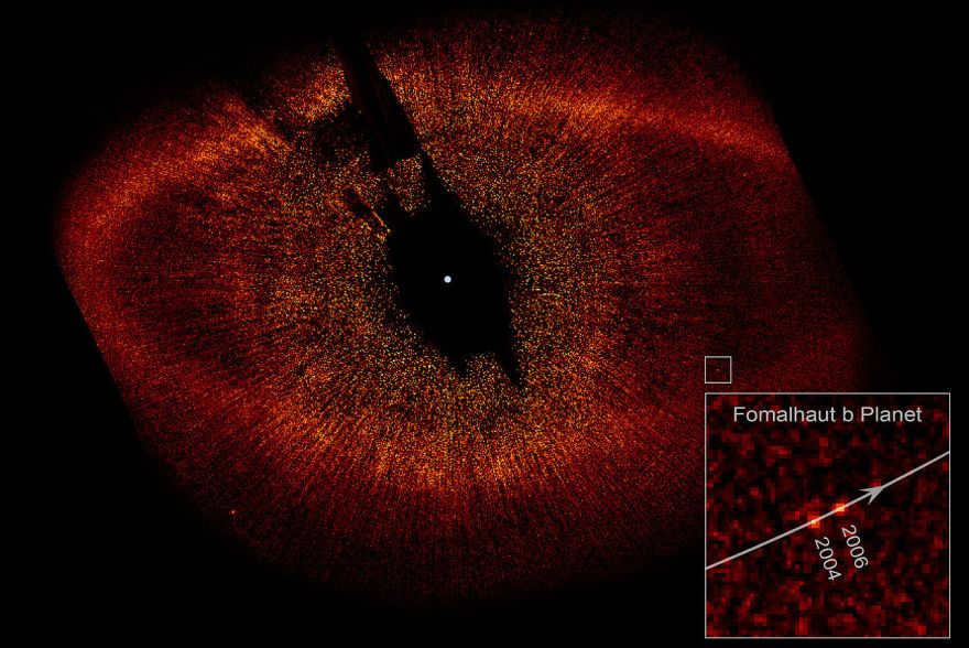 Fomalgaut coronograph showing the circle and location of the candidate exoplanet Fomalgaut b.