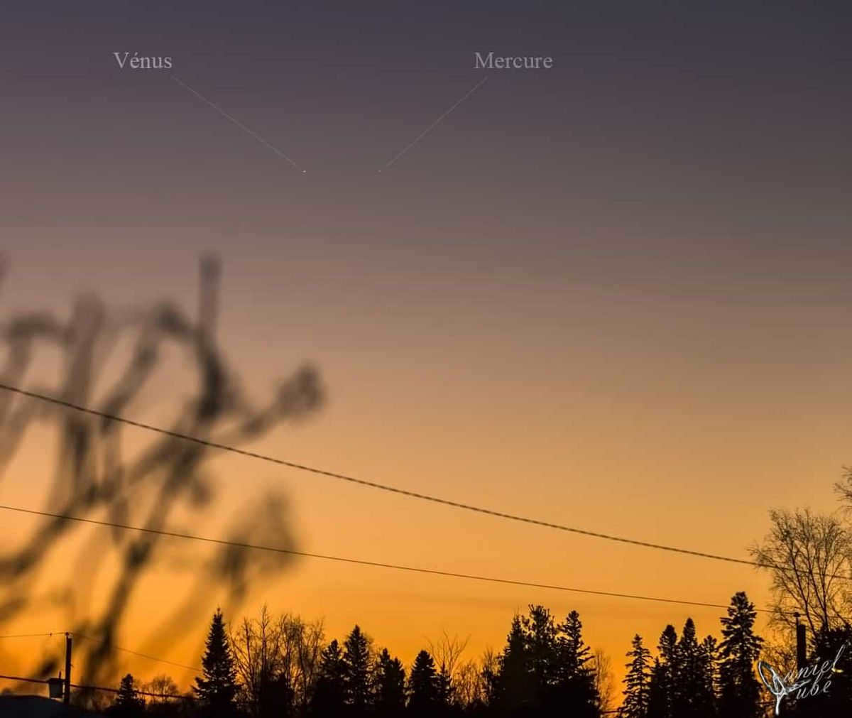 Photographs of Mercury taken by amateur astronomers: