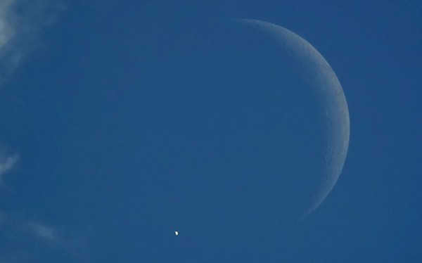 Venus and the Moon in the daytime