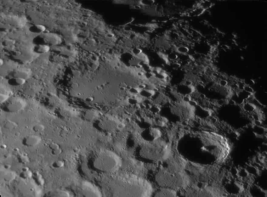 How to watch the moon