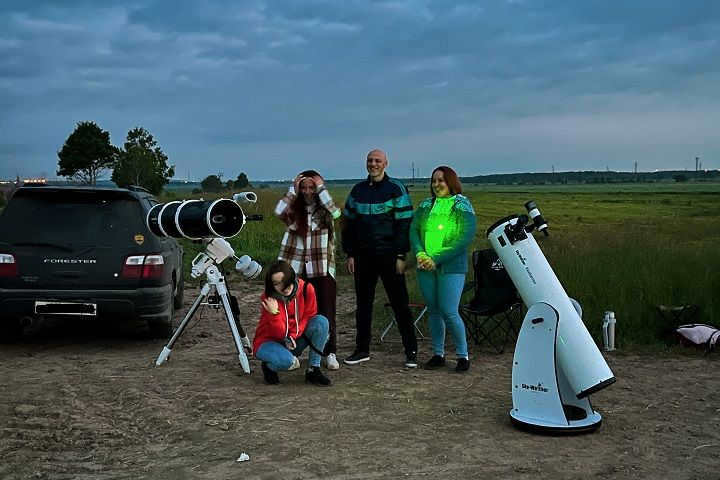 The Mercury viewing team