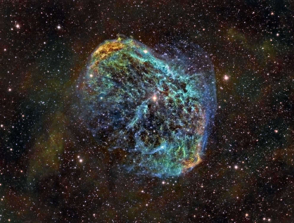 NGC 6888, also known as the Crescent Nebula