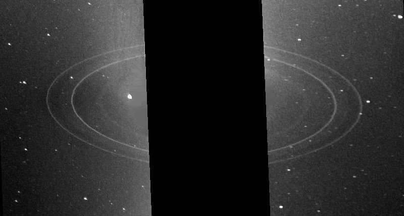 Rings of Neptune on the image 