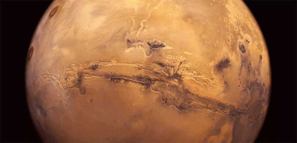Mariner Valley - a huge Martian valley network