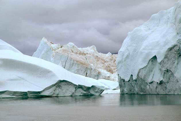  IGDA/D. Staquet Icebergs formed in Greenland fjords