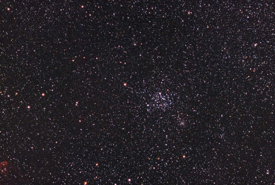 The open star clusters Messier 35 and NGC 2158 as captured by the Roque de los Muchachos Observatory.