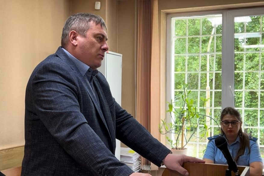 In Novosibirsk deputy Popovtsev was accused of causing damage to the clothing factory "Berdchanka" on 54 million