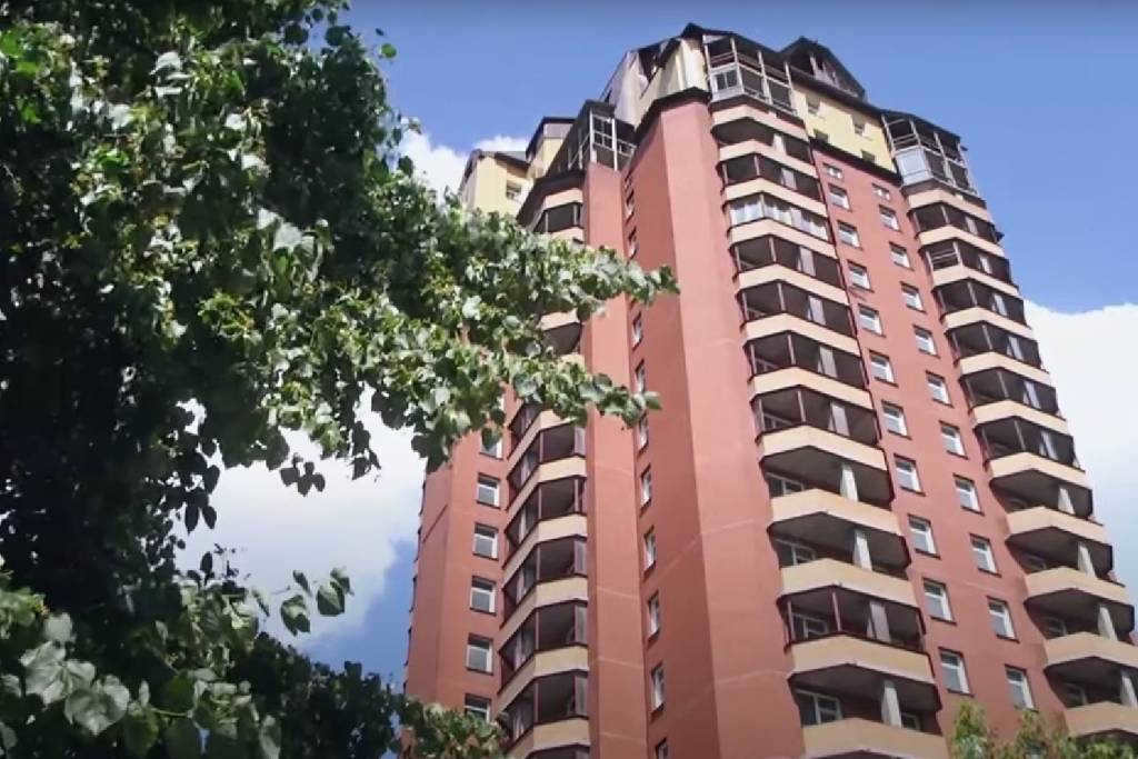 "Half a life in other people's apartments": in Novosibirsk, cheated shareholders of a long construction site on Kropotkina have been waiting 22 years for housing