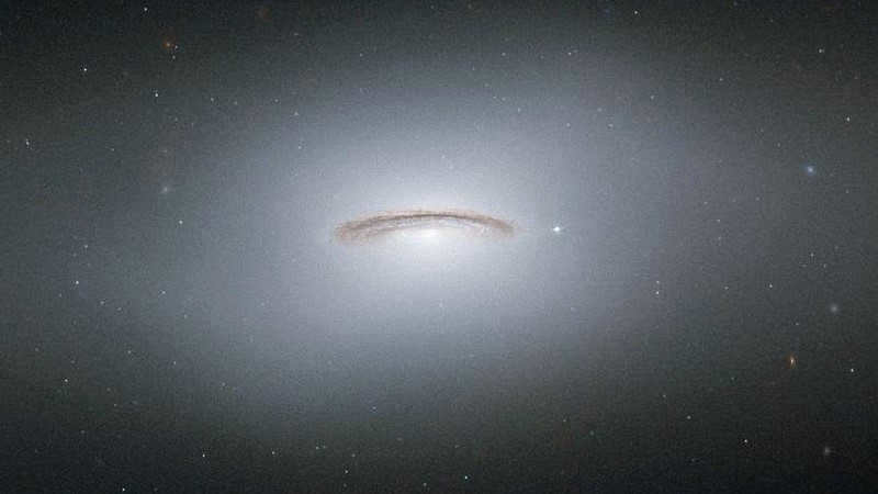 NGC 4526