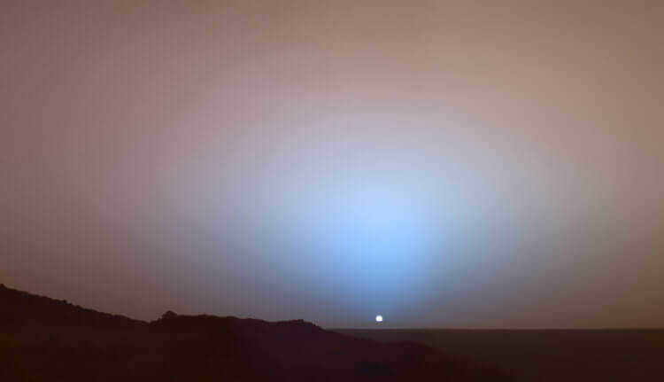 What color is the sky on other planets?