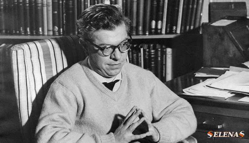 Fred Hoyle