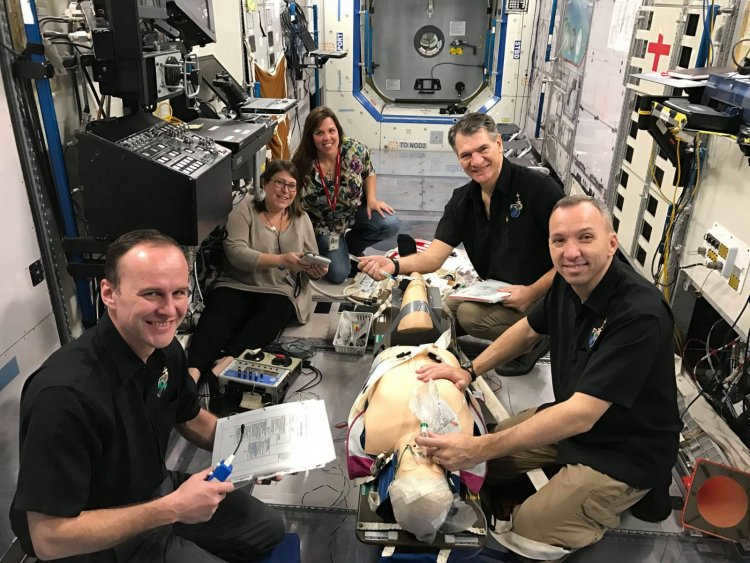 Medical training of the space crew. Photo: website of cosmonaut Sergey Ryazansky