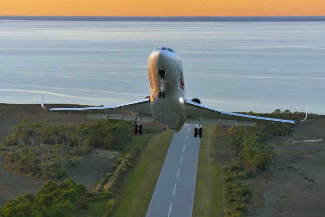 How far private airplanes can fly
