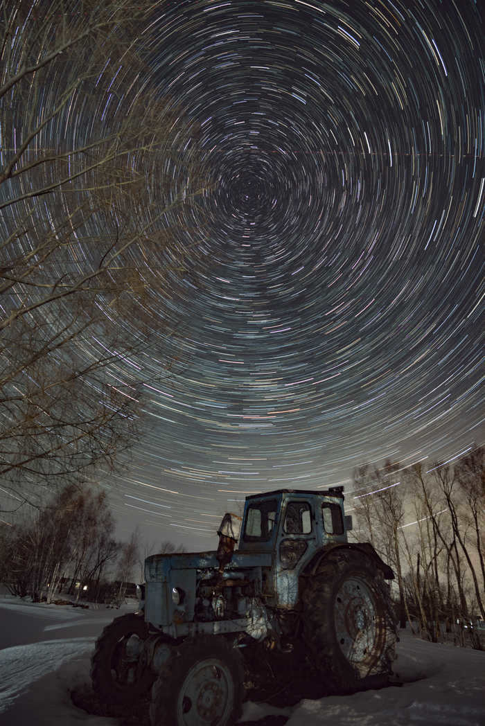 Star cycle. Shot on Sony a6300. Samyang 12mm F/2.0 NCS CS. ISO 2000. 32.5 minutes of exposure.Chuvashskaya Respublika