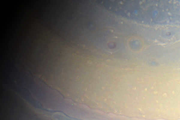 The color of the clouds on Saturn