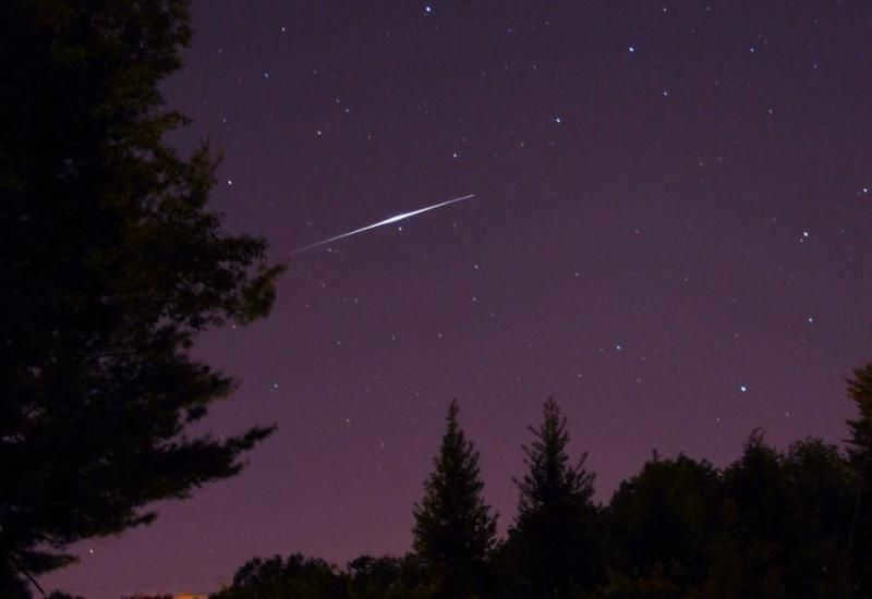 Observing the comet from Earth