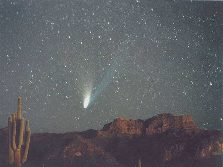Heila-Boppa over the Superstition Mountains