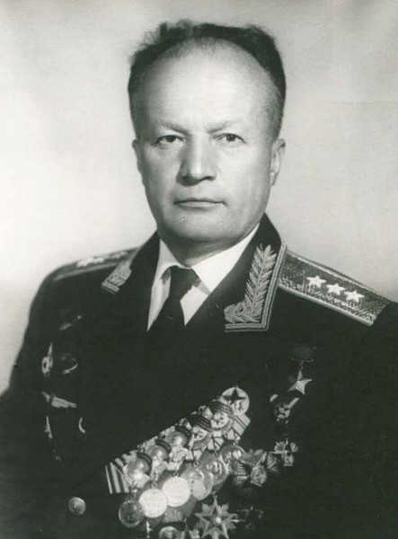 Nikolai Petrovich Kamanin (1908 - 1982) 