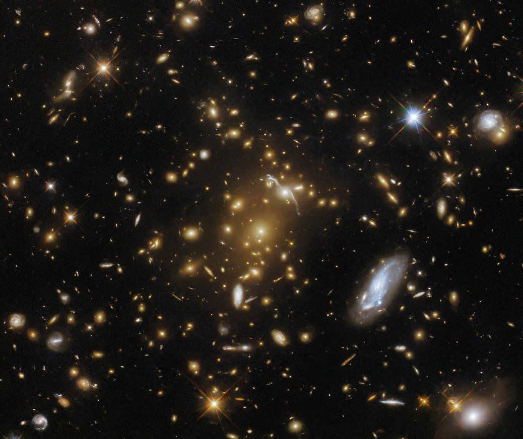 A cluster of galaxies that is nearly 9 billion light-years from Earth in the constellation Dragon.