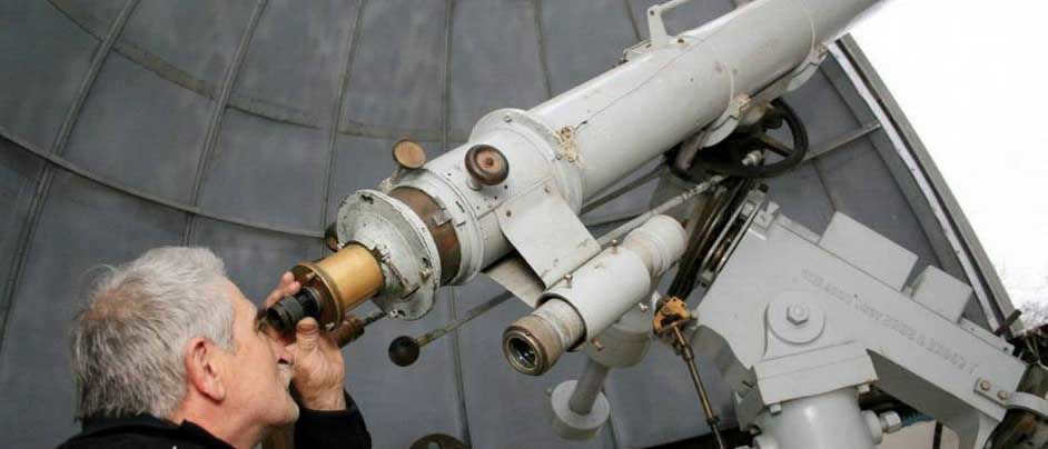 astronomer who is
