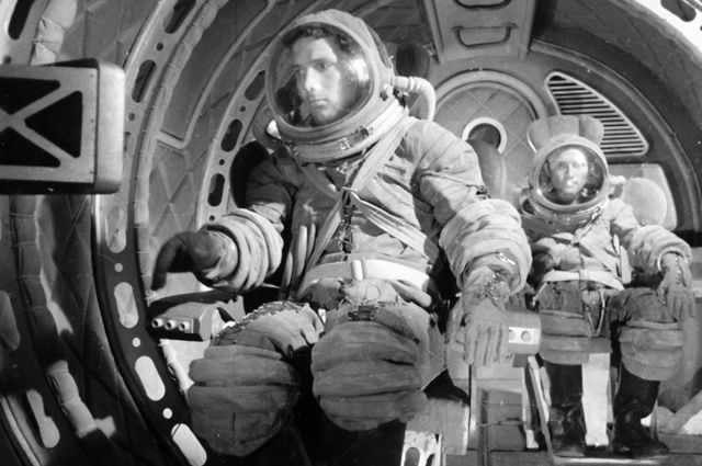 Cosmonauts preparing for training in weightlessness. 1960 г.