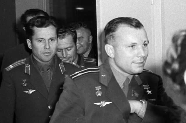 USSR pilot-cosmonauts Yury Gagari and German Titov.
