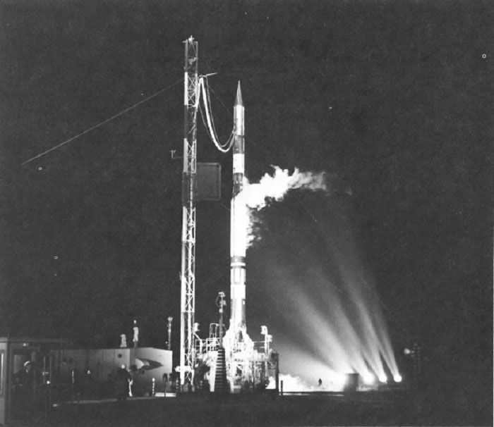 Photo: NASA / Vanguard rocket before the launch