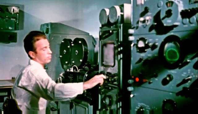 At the origins of space vision