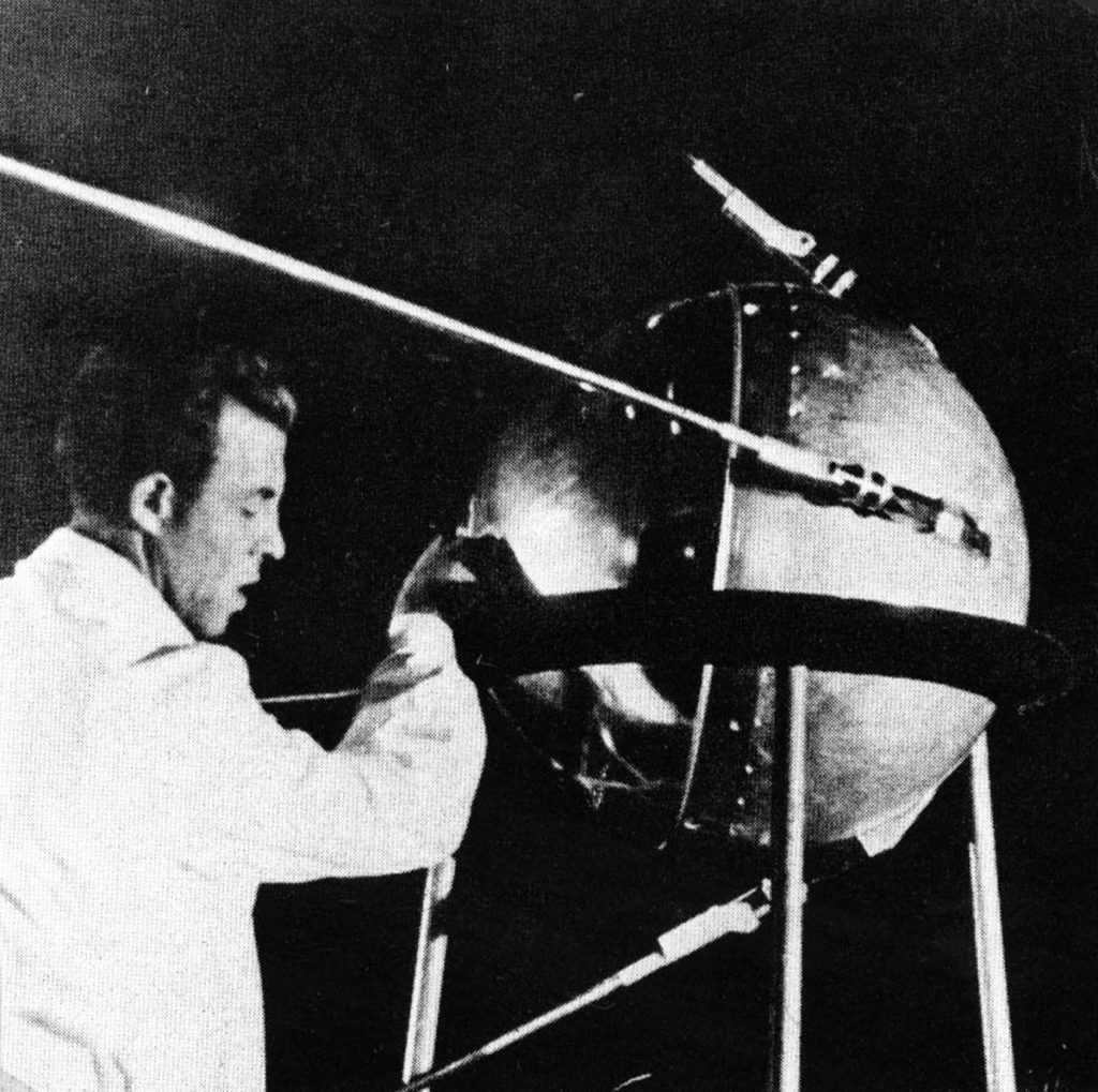 Working with the satellite