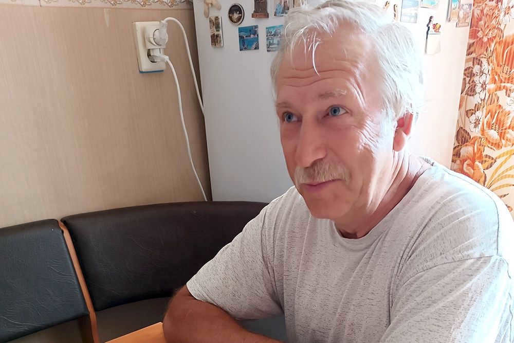 Vladimir Okel in the kitchen