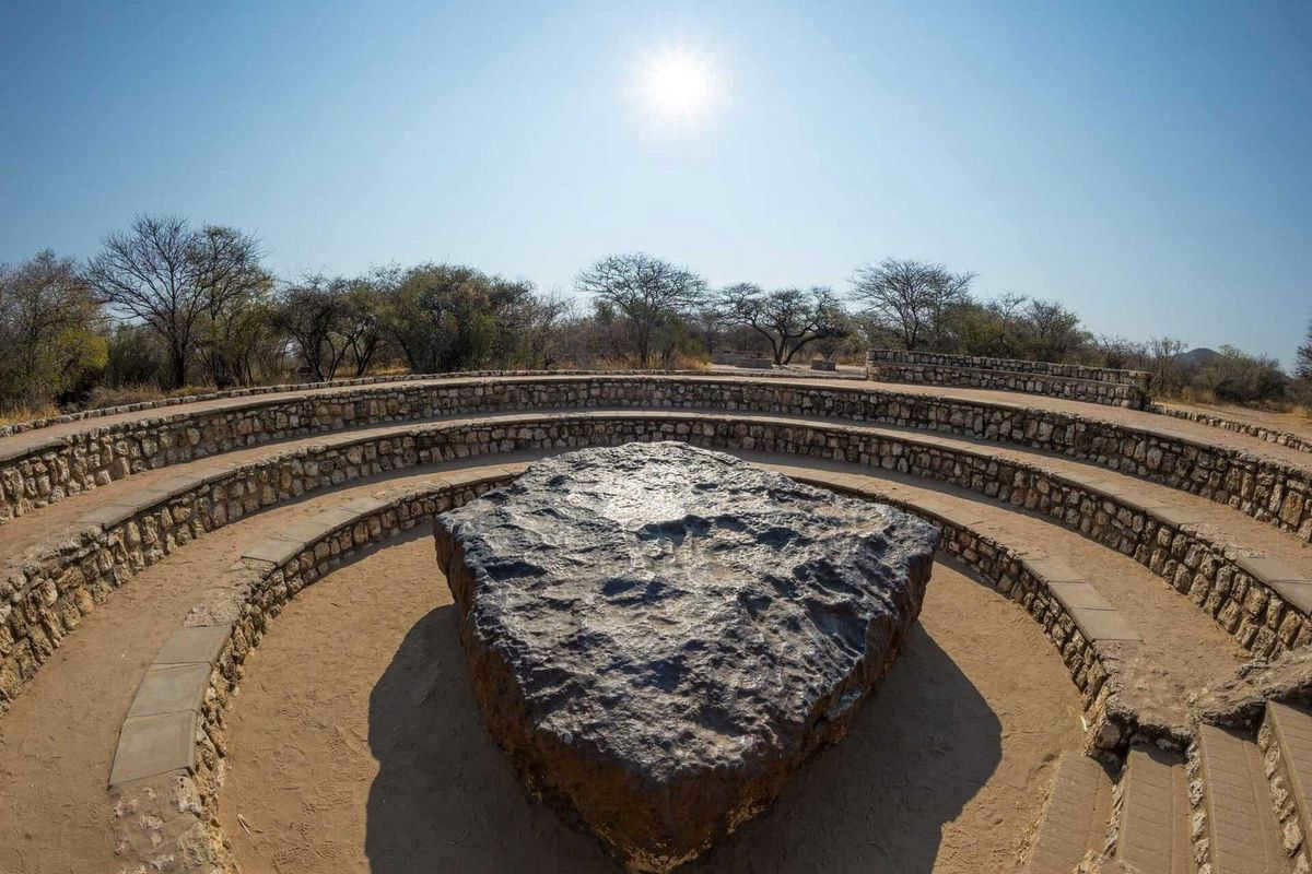 This is what the Goba meteorite looks like. Photo: arebbusch.com