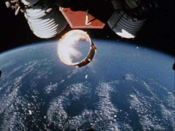 Astronomy basics: What is the temperature in space?