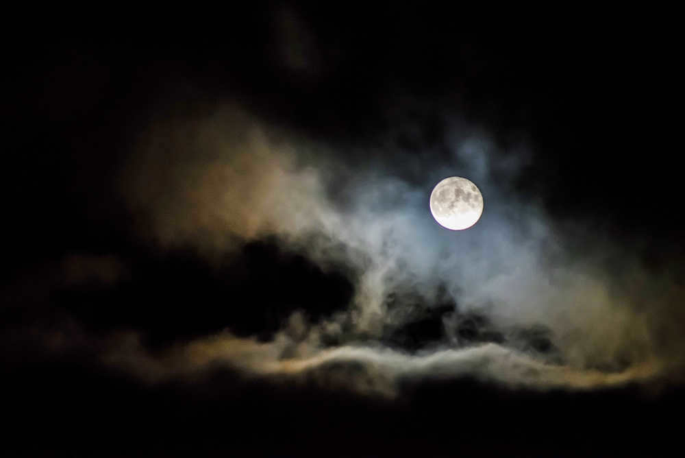 Description of the Moon's apogee and perigee