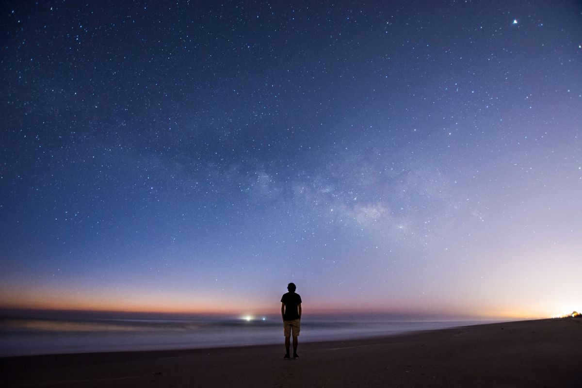 Why don't space photos show stars? - 11